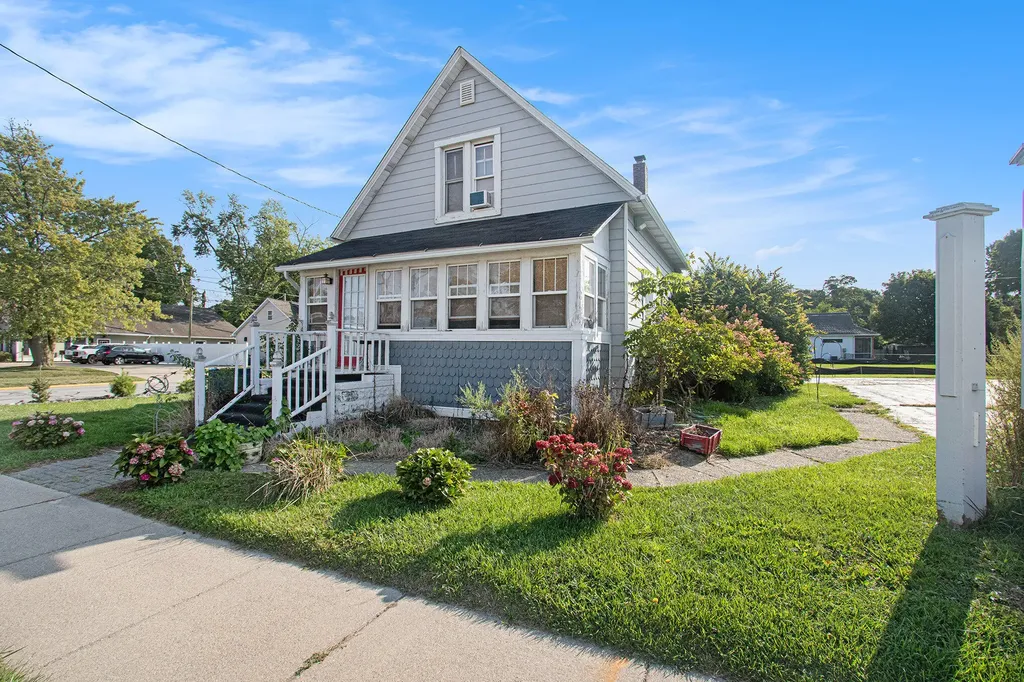 555 Broadway Street South Haven City MI 49090