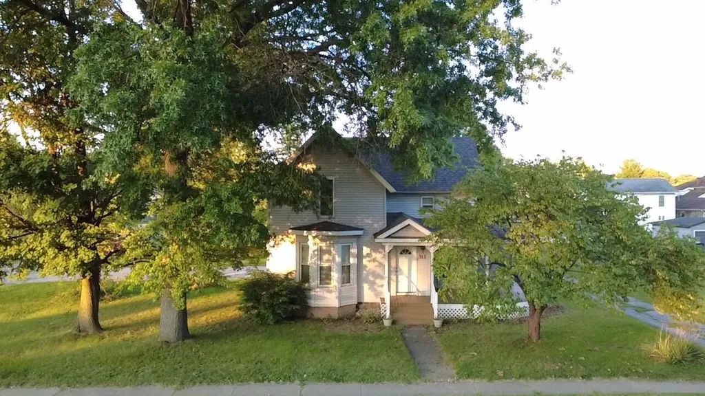 312 N Cass Street Berrien Springs Village MI 49103
