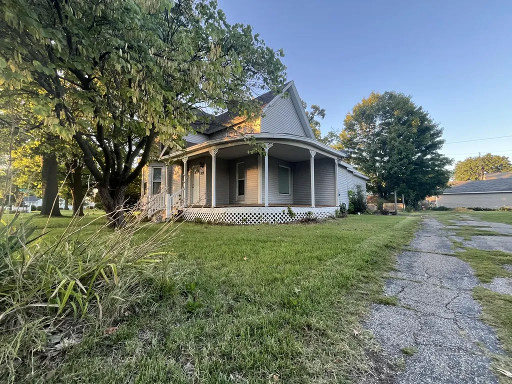 312 N Cass Street Berrien Springs Village MI 49103