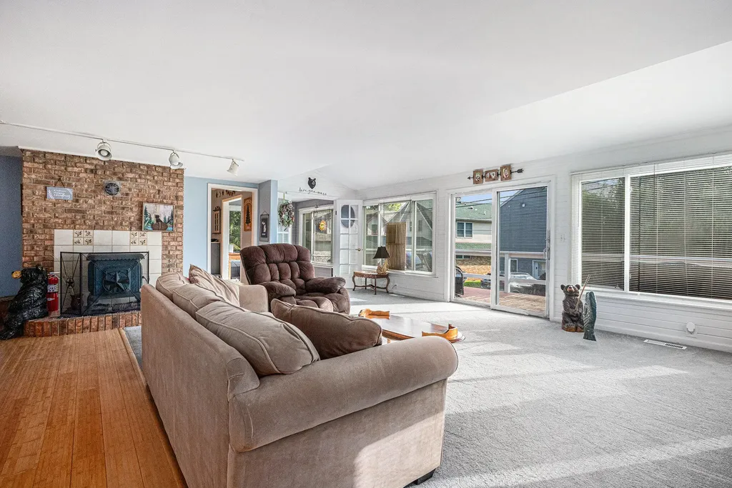 55945 Inn D Inn Drive Silver Creek Township MI 49047