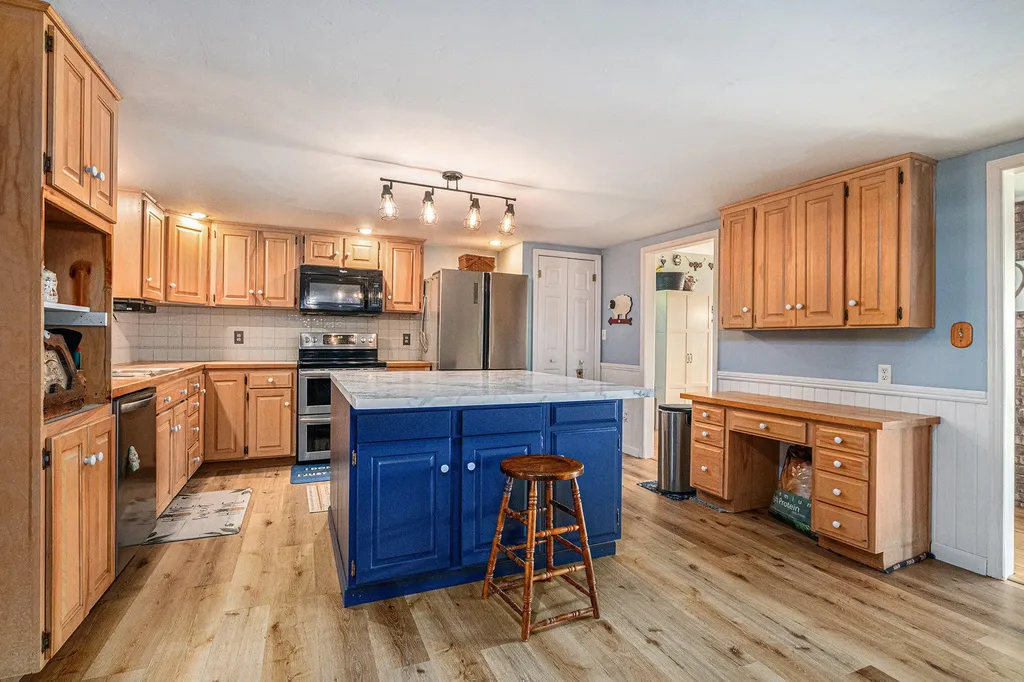 55945 Inn D Inn Drive Silver Creek Township MI 49047
