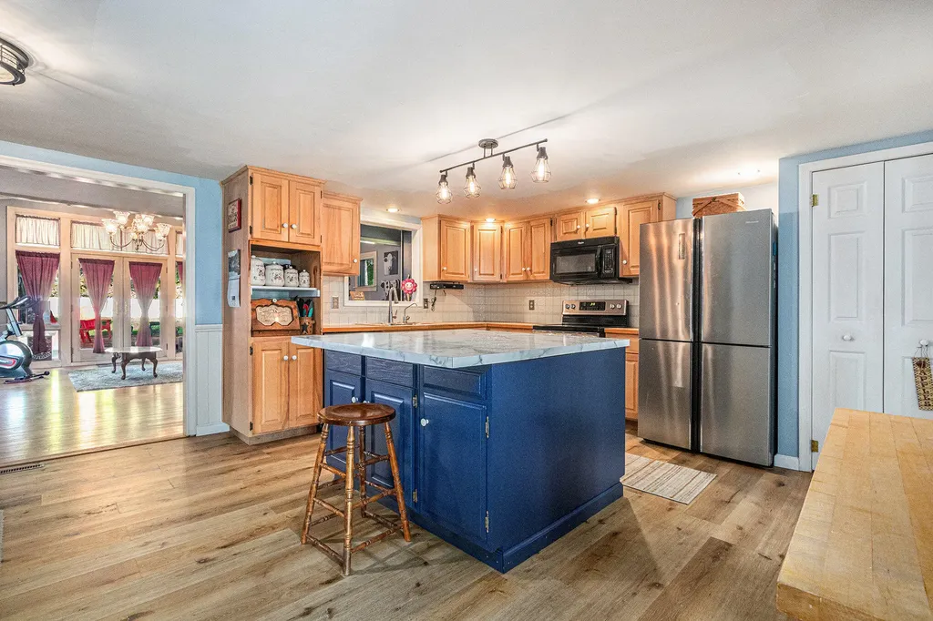 55945 Inn D Inn Drive Silver Creek Township MI 49047