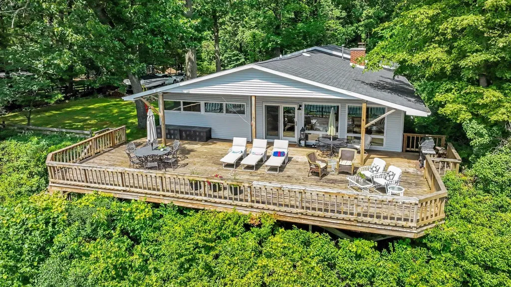 59688 Summit Street Fabius Township MI 49093
