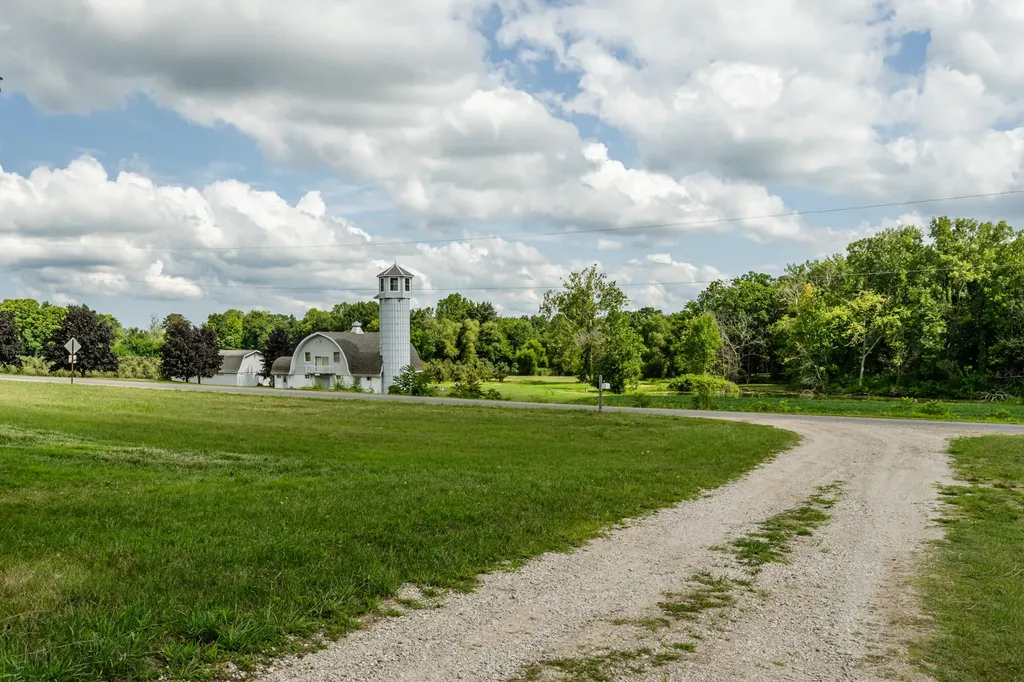 1955 Angling Road Bainbridge Township MI 49098