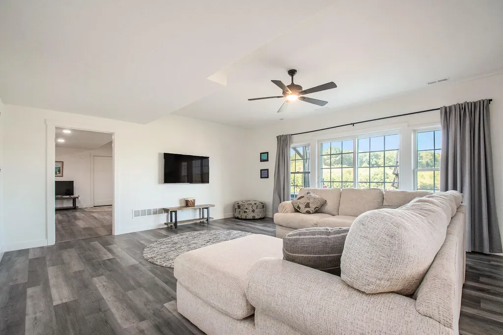 1872 Barron Lake Road Howard Township MI 49120