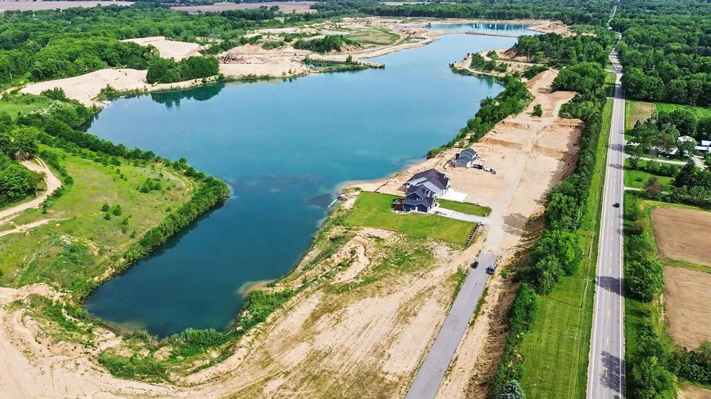 1872 Barron Lake Road Howard Township MI 49120