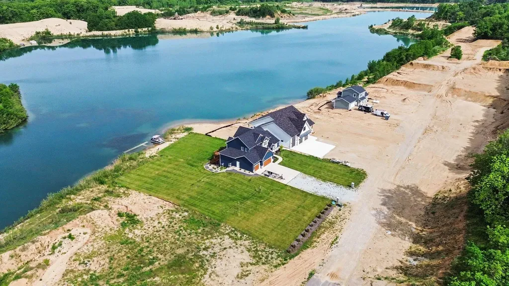 1872 Barron Lake Road Howard Township MI 49120