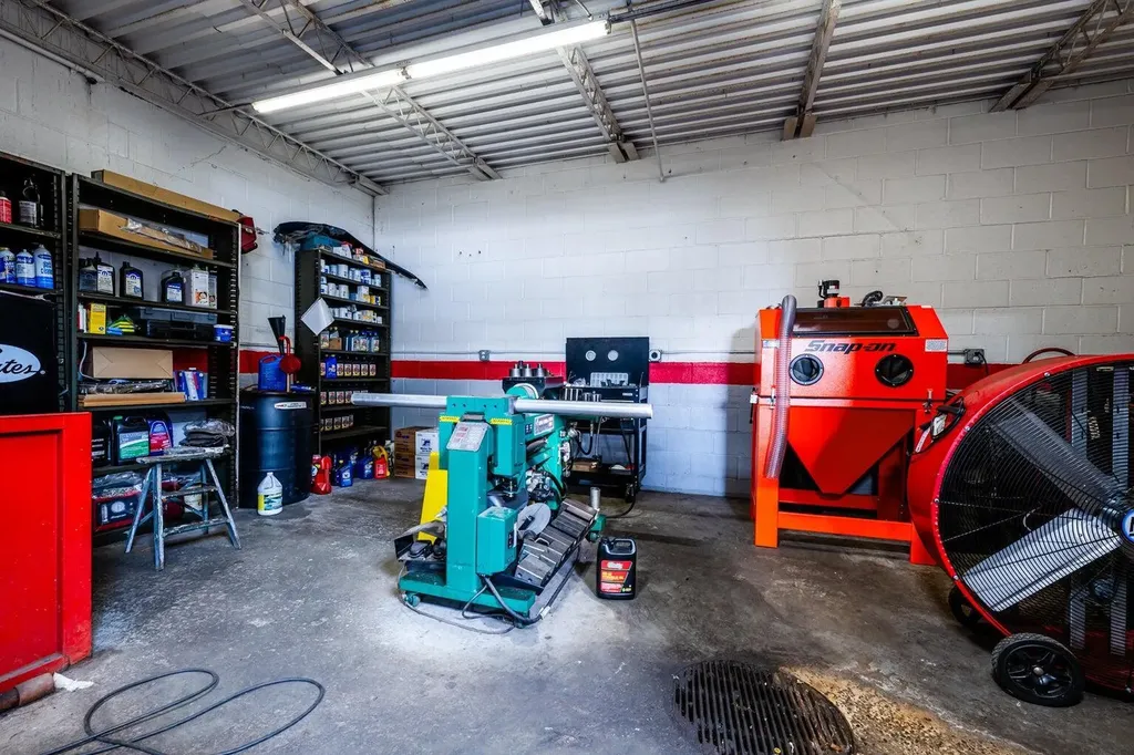 288 Colfax Avenue Benton Harbor City MI 49022