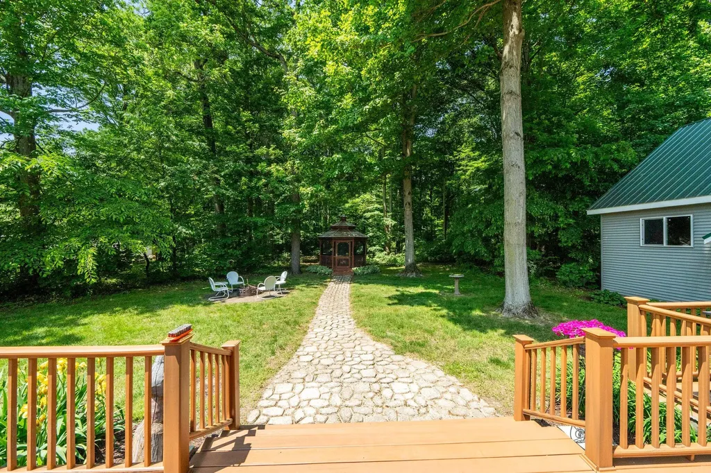 61738 Lake View Drive Penn Township MI 49031