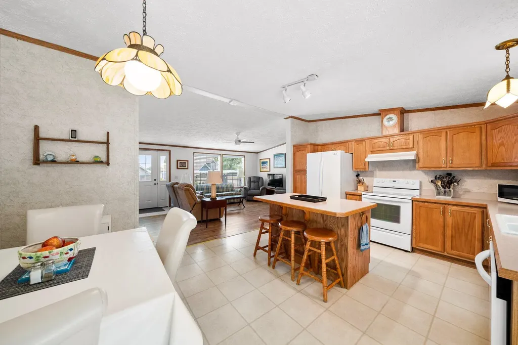 61738 Lake View Drive Penn Township MI 49031