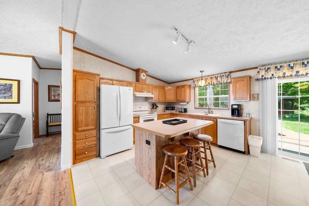 61738 Lake View Drive Penn Township MI 49031