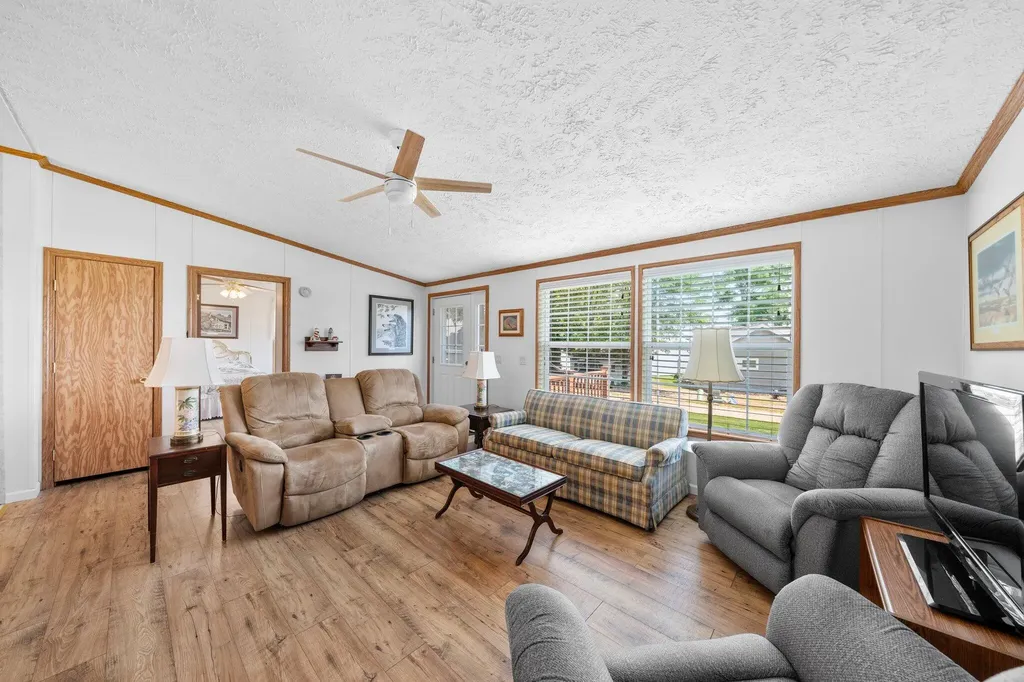 61738 Lake View Drive Penn Township MI 49031