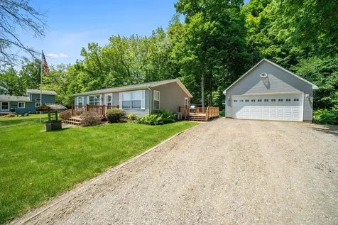 61738 Lake View Drive Penn Township MI 49031