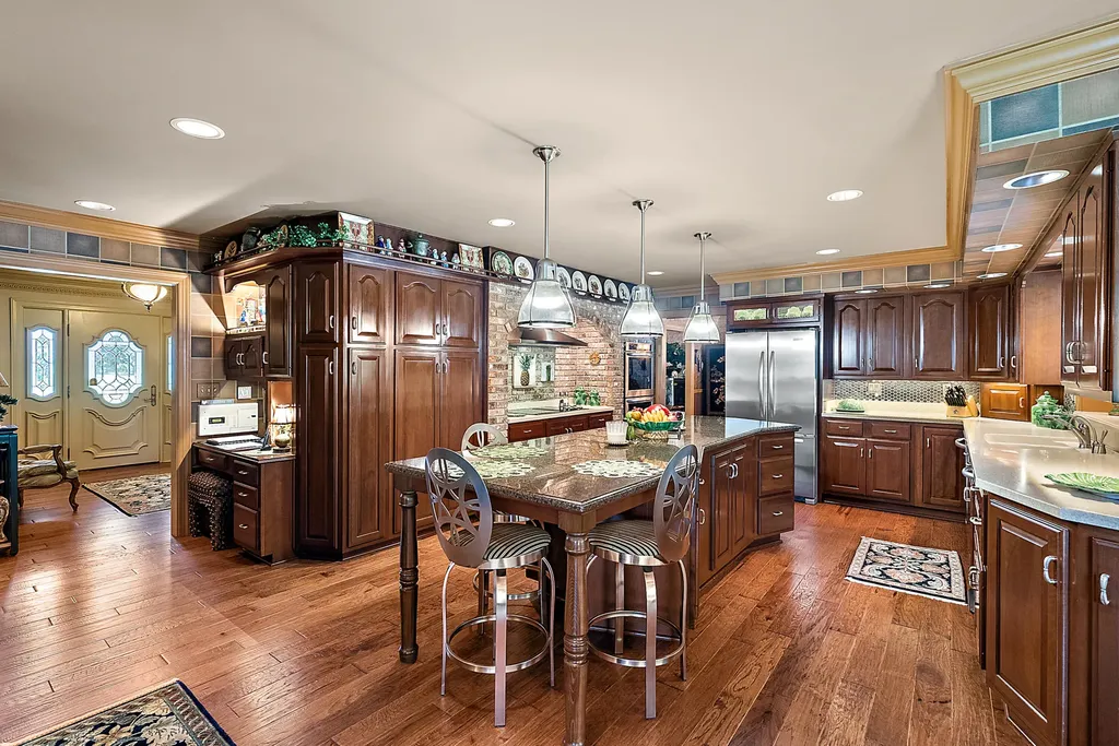 6130 Eidson Road Royalton Township MI 49085