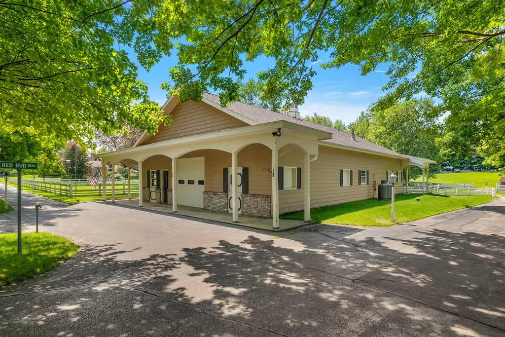 6130 Eidson Road Royalton Township MI 49085