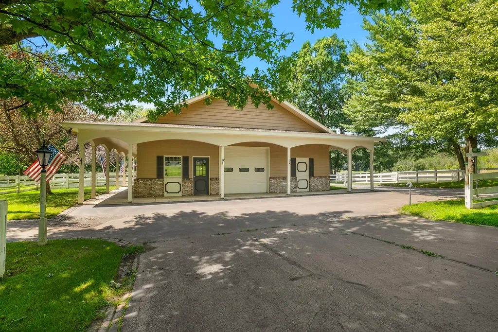 6130 Eidson Road Royalton Township MI 49085