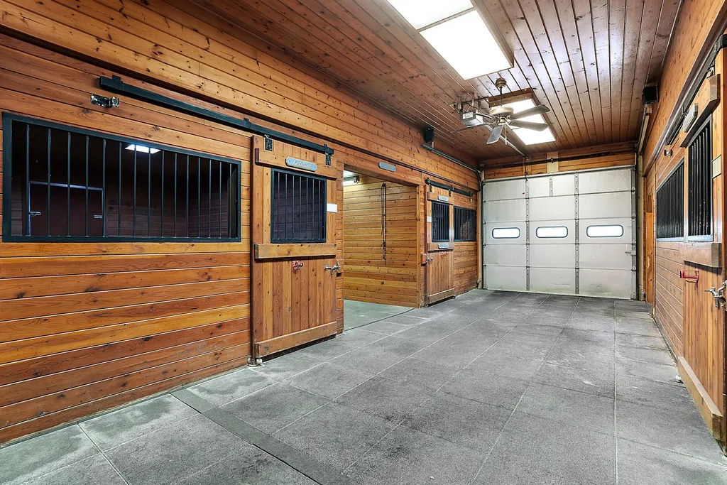 6130 Eidson Road Royalton Township MI 49085
