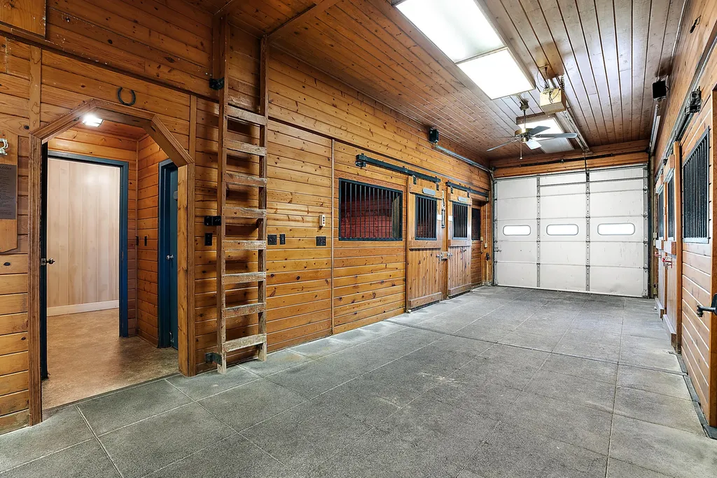 6130 Eidson Road Royalton Township MI 49085