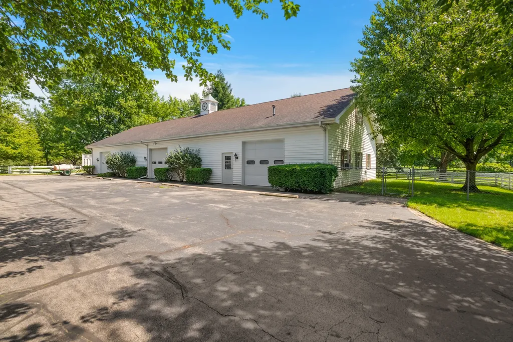 6130 Eidson Road Royalton Township MI 49085