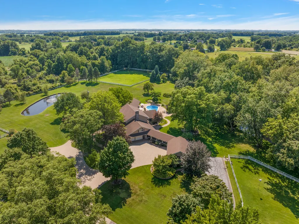6130 Eidson Road Royalton Township MI 49085