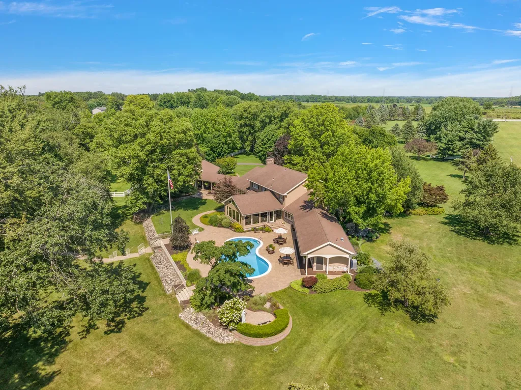 6130 Eidson Road Royalton Township MI 49085