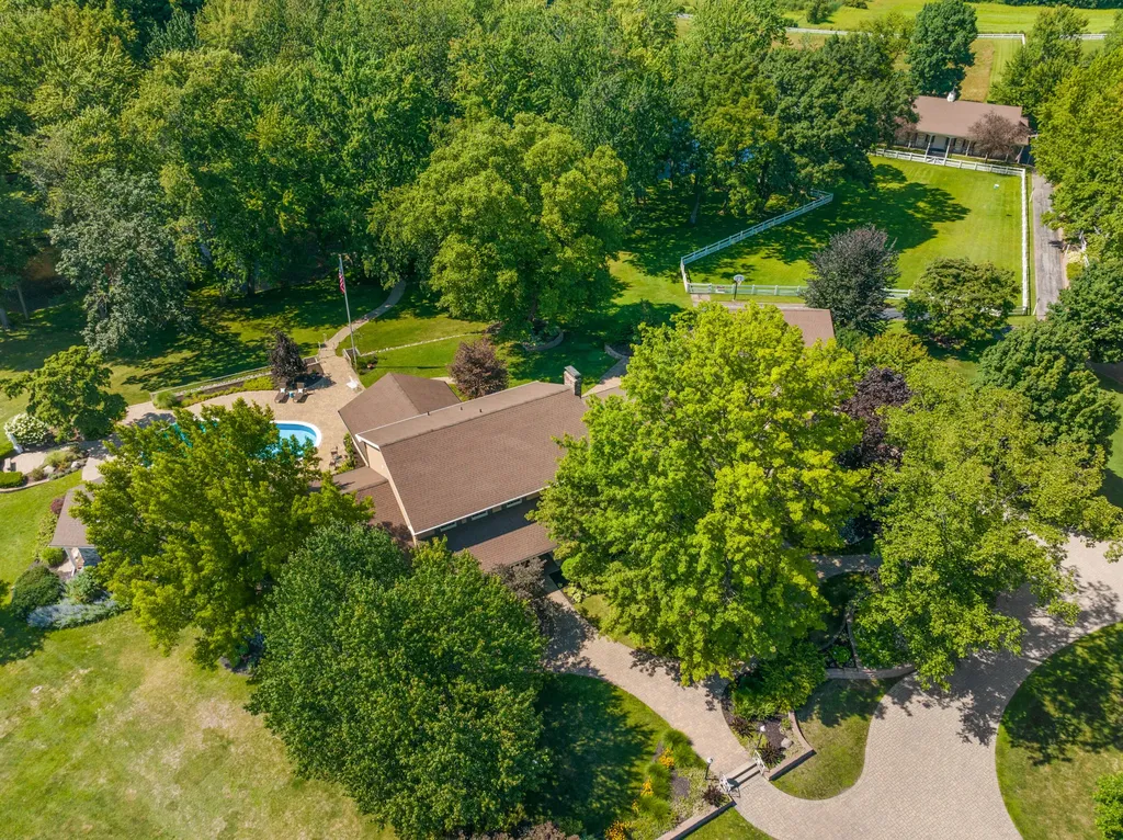 6130 Eidson Road Royalton Township MI 49085