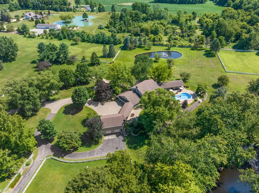 6130 Eidson Road Royalton Township MI 49085