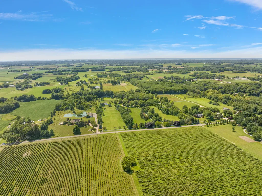 6130 Eidson Road Royalton Township MI 49085