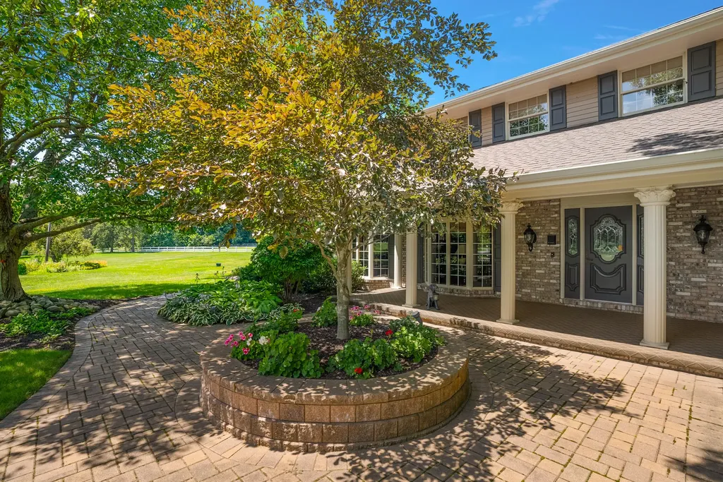 6130 Eidson Road Royalton Township MI 49085