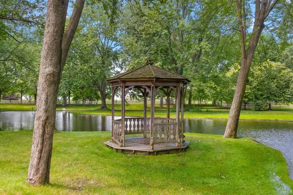 6130 Eidson Road Royalton Township MI 49085