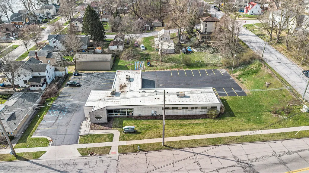 122 Grant Street Niles City MI 49120