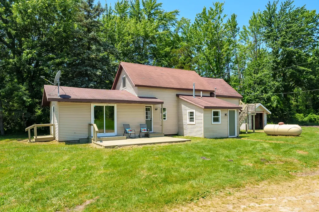 5743 107th Avenue Lee Township MI 49450