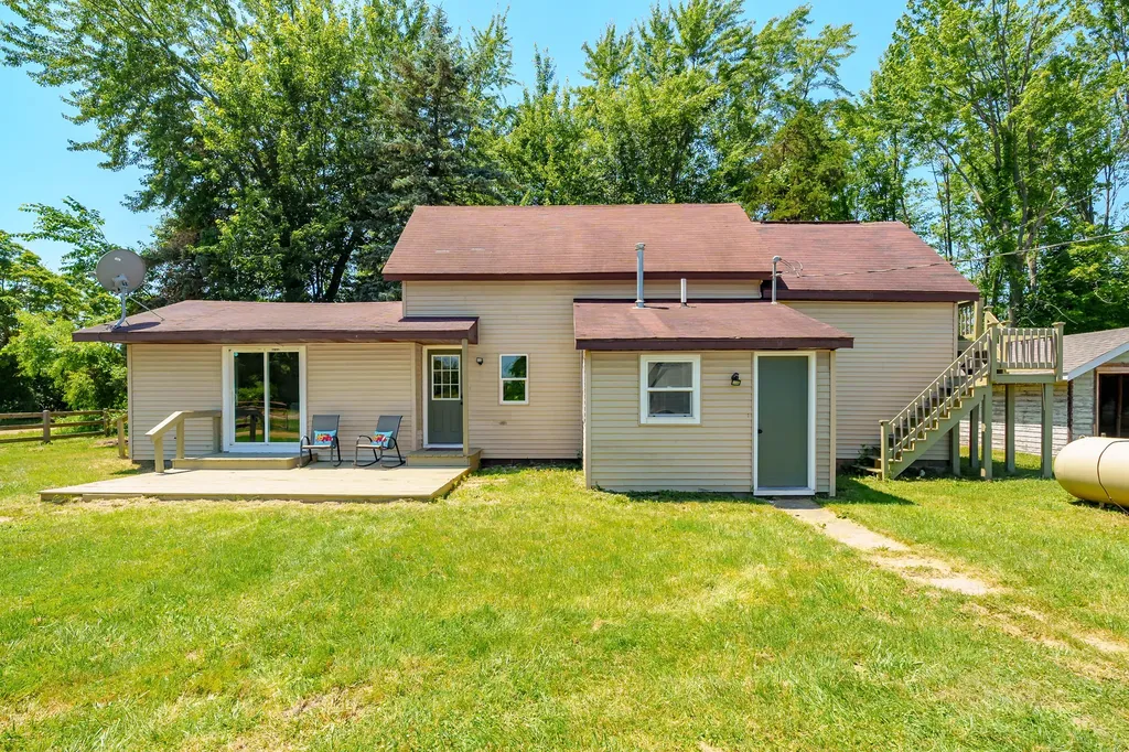 5743 107th Avenue Lee Township MI 49450