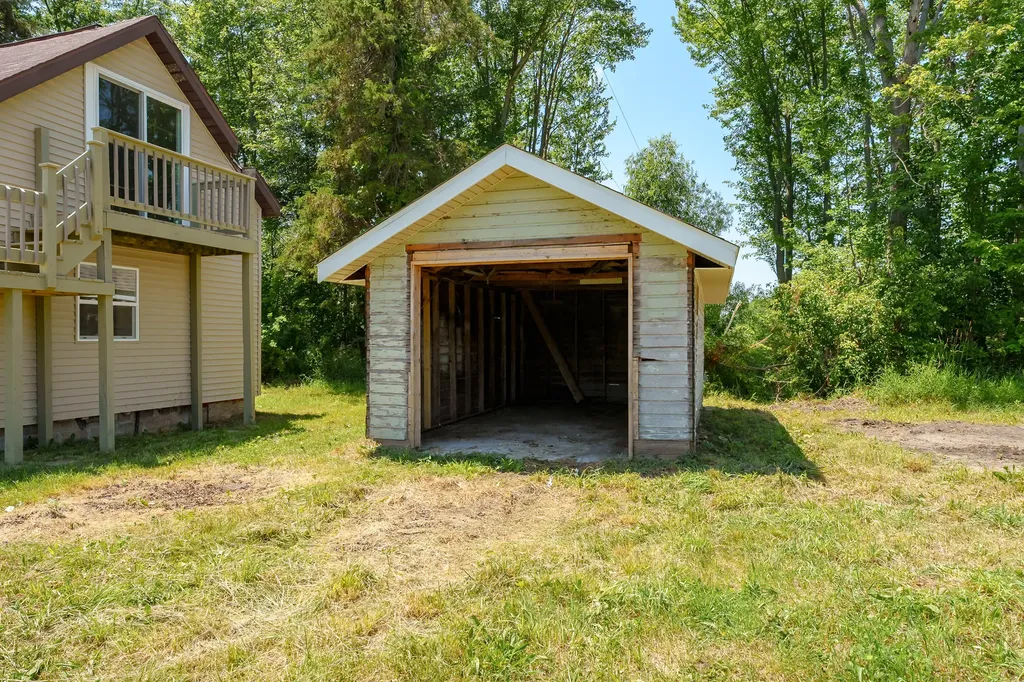 5743 107th Avenue Lee Township MI 49450