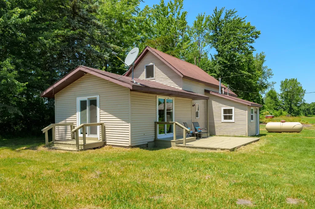 5743 107th Avenue Lee Township MI 49450
