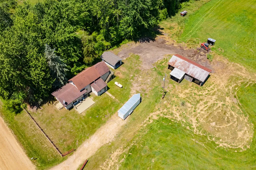 5743 107th Avenue Lee Township MI 49450