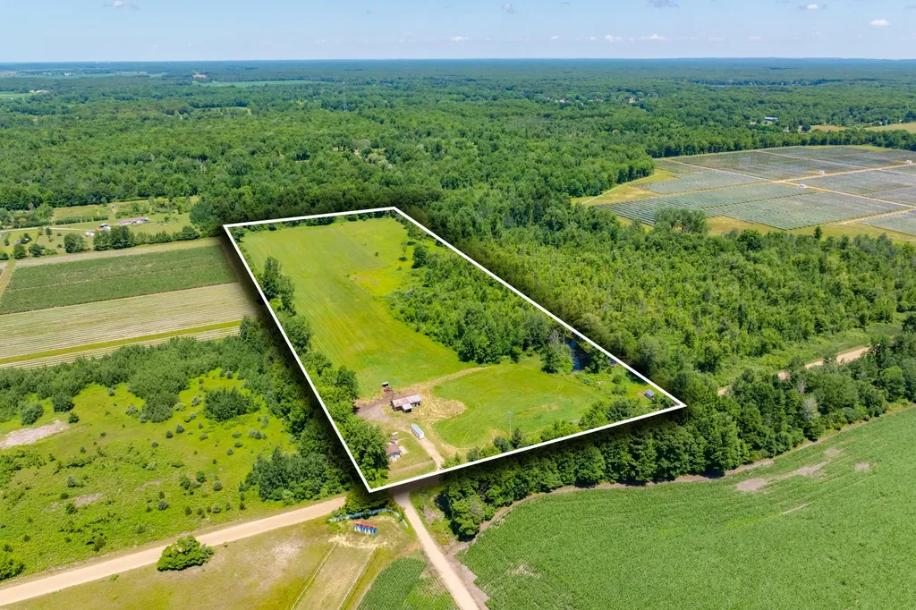 5743 107th Avenue Lee Township MI 49450
