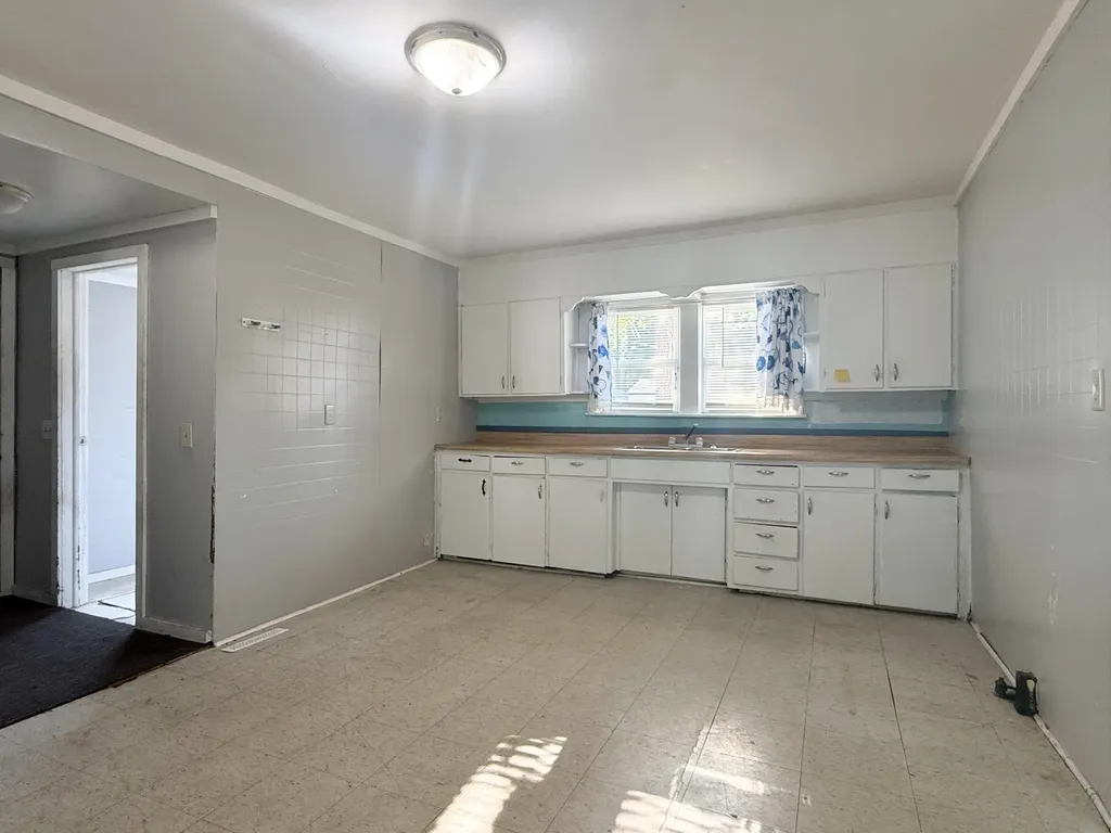 423 E Division Street Dowagiac City MI 49047