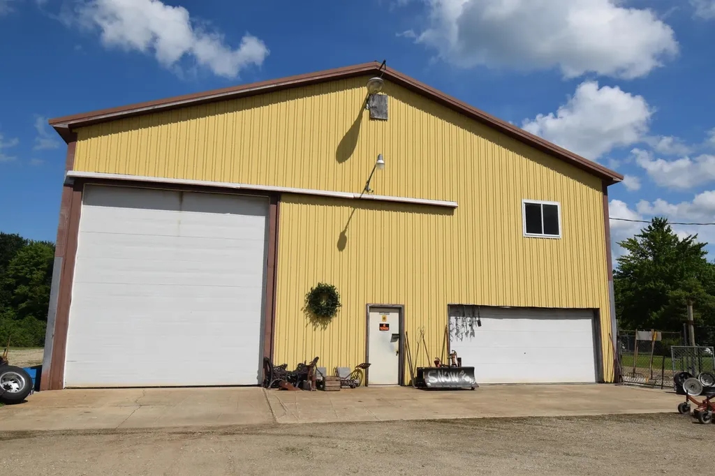 71627 County Road 681 Lawrence Township MI 49057