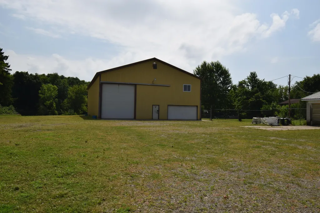 71627 County Road 681 Lawrence Township MI 49057