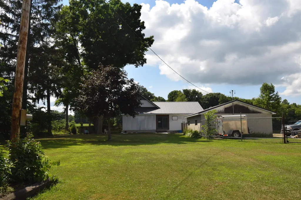 71627 County Road 681 Lawrence Township MI 49057