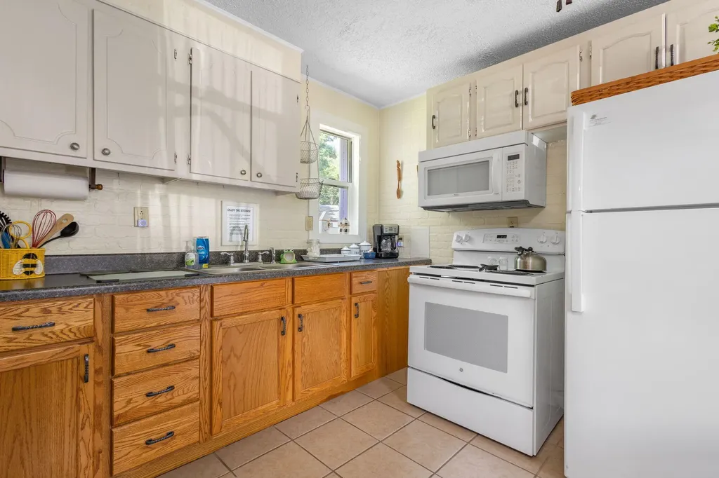 6128 M 63 N Hagar Township MI 49038