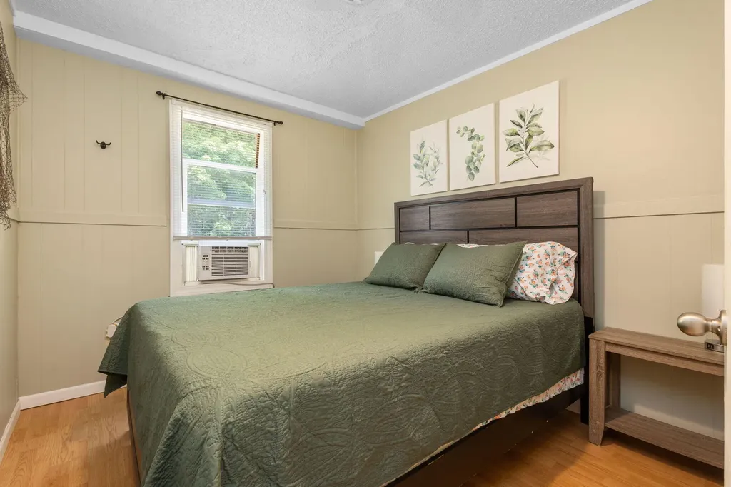 6128 M 63 N Hagar Township MI 49038