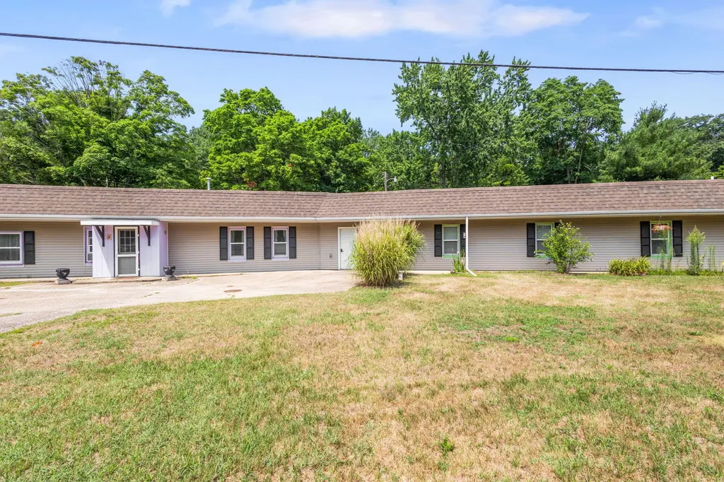 6128 M 63 N Hagar Township MI 49038
