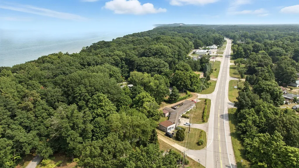 6128 M 63 N Hagar Township MI 49038