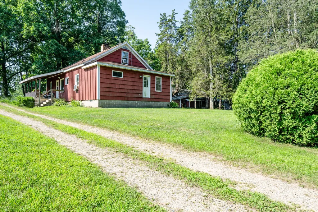 7462 W Martin Road Three Oaks Township MI 49128