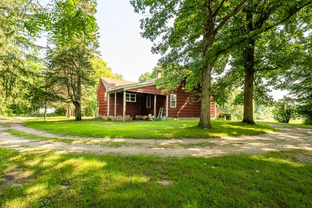7462 W Martin Road Three Oaks Township MI 49128