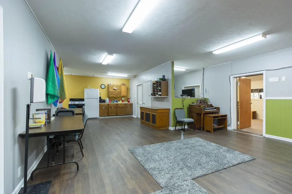64016 M 62 Jefferson Township MI 49031