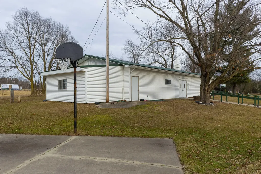 64016 M 62 Jefferson Township MI 49031