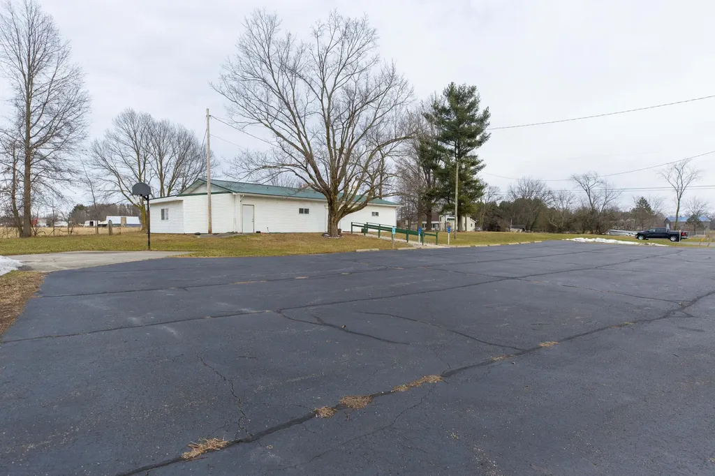 64016 M 62 Jefferson Township MI 49031